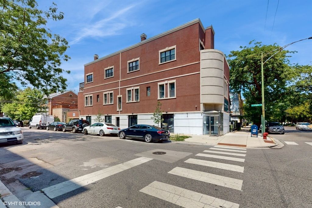 2500 N Ashland Avenue, Chicago, IL 60614