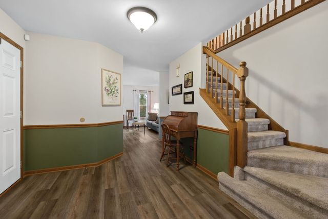 5 Beaver Creek Court, Bolingbrook, IL 60490