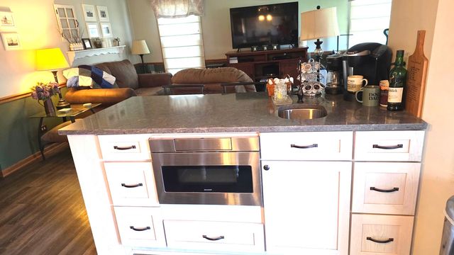 5 Beaver Creek Court, Bolingbrook, IL 60490