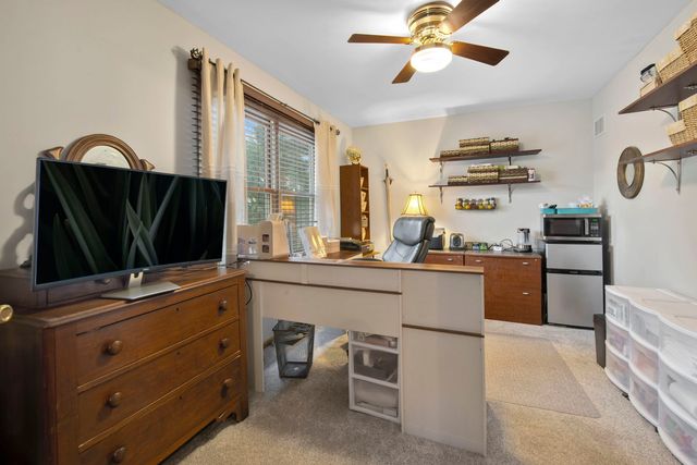 5 Beaver Creek Court, Bolingbrook, IL 60490