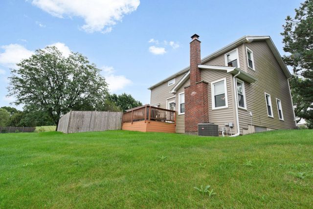 5 Beaver Creek Court, Bolingbrook, IL 60490