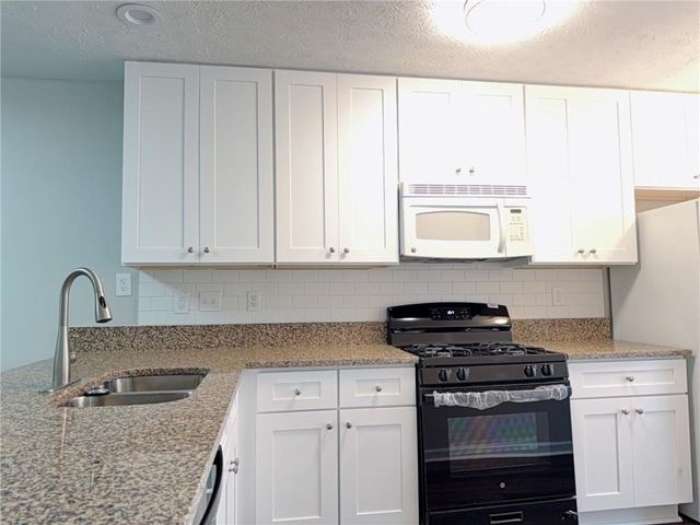 6720 Colchester Place, Norcross, GA 30093