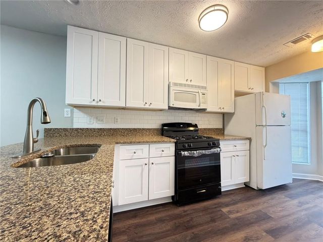 6720 Colchester Place, Norcross, GA 30093