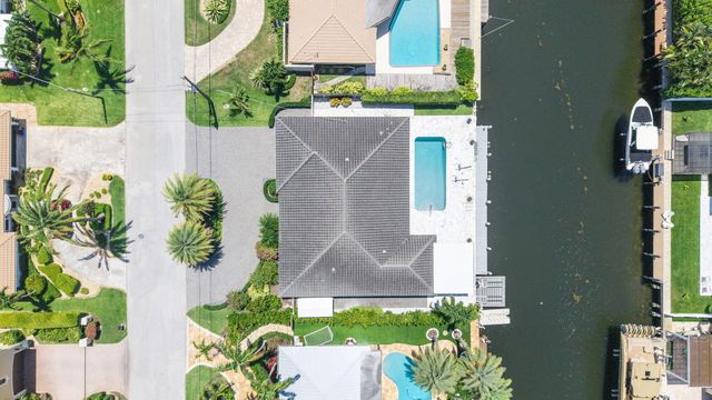 831 Dover Street, Boca Raton, FL 33487