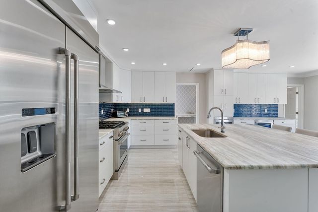 831 Dover Street, Boca Raton, FL 33487