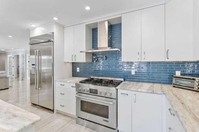831 Dover Street, Boca Raton, FL 33487