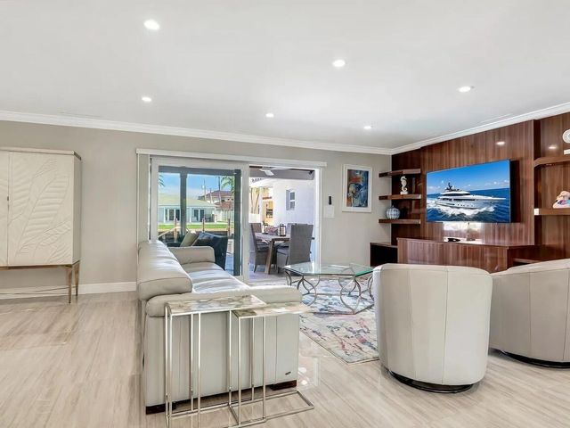 831 Dover Street, Boca Raton, FL 33487