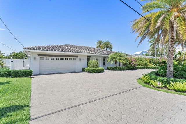 831 Dover Street, Boca Raton, FL 33487