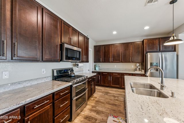 22547 E SONOQUI Boulevard, Queen Creek, AZ 85142