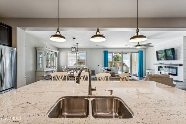 22547 E SONOQUI Boulevard, Queen Creek, AZ 85142