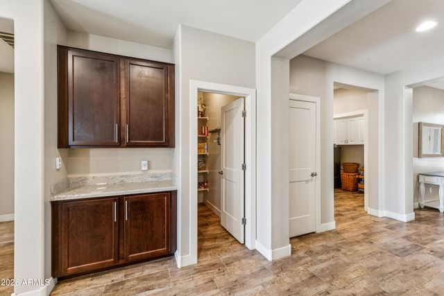 22547 E SONOQUI Boulevard, Queen Creek, AZ 85142