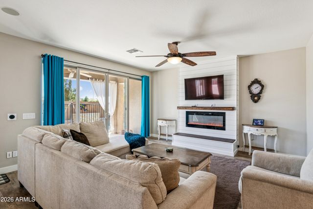 22547 E SONOQUI Boulevard, Queen Creek, AZ 85142