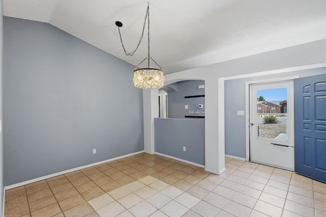 10 Psalms Place, Los Lunas, NM 87031