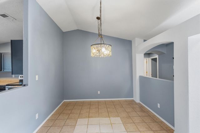 10 Psalms Place, Los Lunas, NM 87031