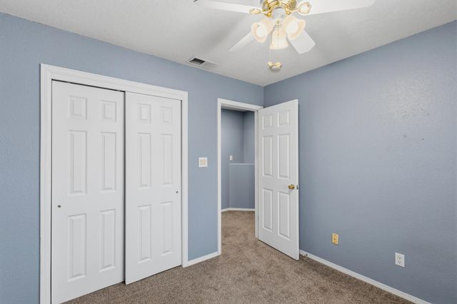 10 Psalms Place, Los Lunas, NM 87031