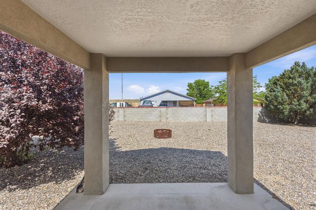 10 Psalms Place, Los Lunas, NM 87031