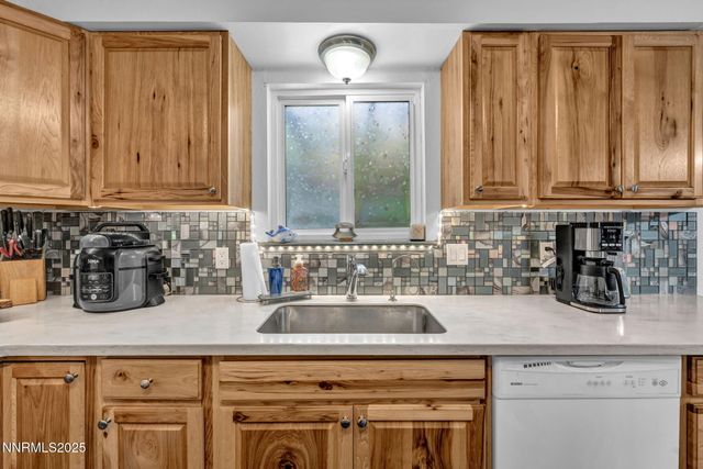 1852 Mountain Street, Carson City, NV 89703