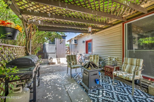 1852 Mountain Street, Carson City, NV 89703