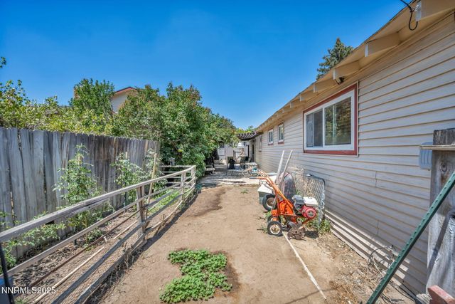 1852 Mountain Street, Carson City, NV 89703