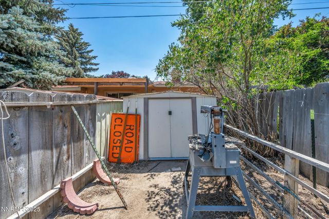 1852 Mountain Street, Carson City, NV 89703