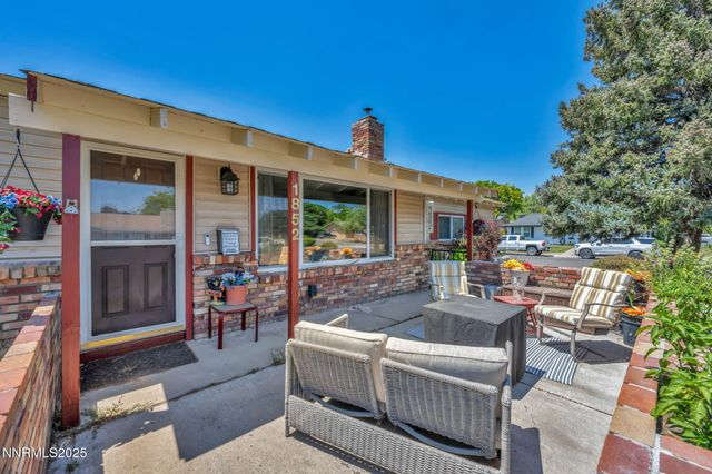 1852 Mountain Street, Carson City, NV 89703