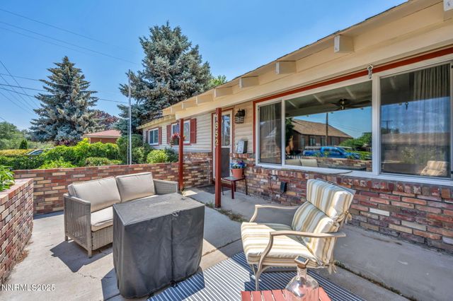 1852 Mountain Street, Carson City, NV 89703