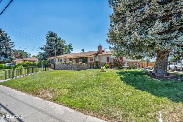 1852 Mountain Street, Carson City, NV 89703