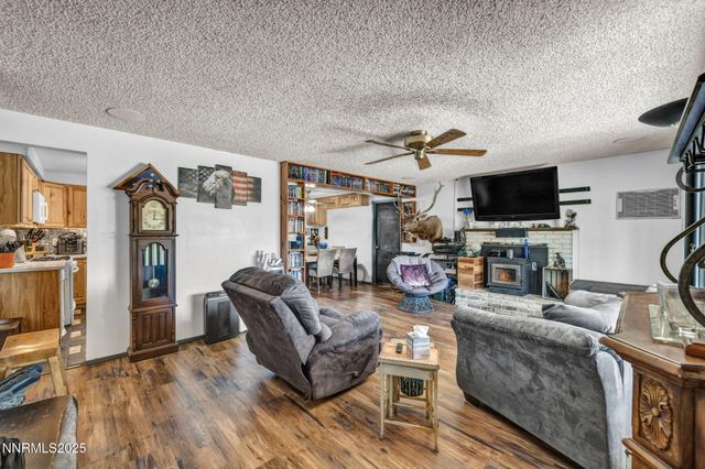 1852 Mountain Street, Carson City, NV 89703