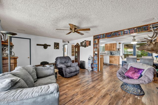 1852 Mountain Street, Carson City, NV 89703