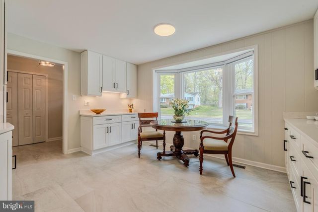 1706 BURNING TREE DR, Vienna, VA 22182
