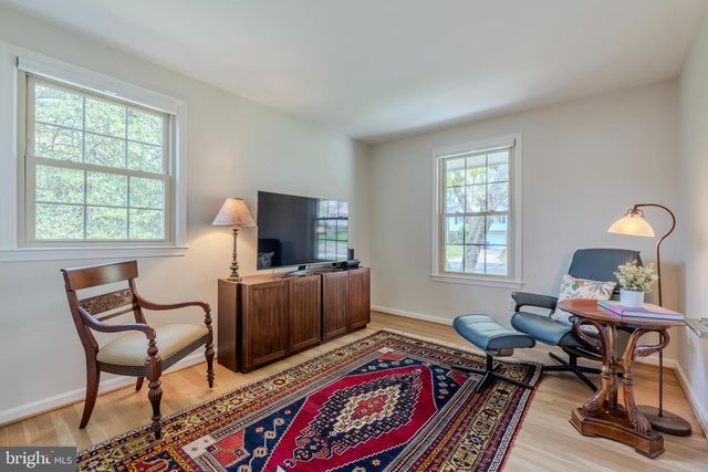 1706 BURNING TREE DR, Vienna, VA 22182