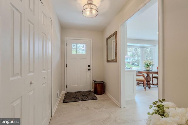 1706 BURNING TREE DR, Vienna, VA 22182
