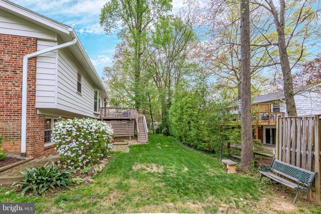 1706 BURNING TREE DR, Vienna, VA 22182