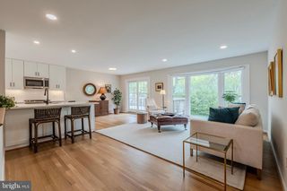 1706 BURNING TREE DR, Vienna, VA 22182
