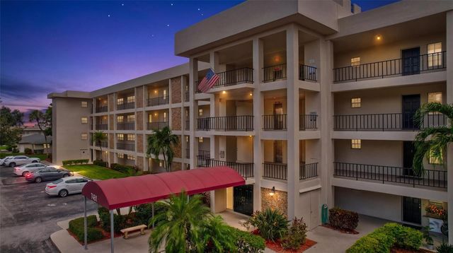 7461 W COUNTRY CLUB DRIVE N 408, Sarasota, FL 34243