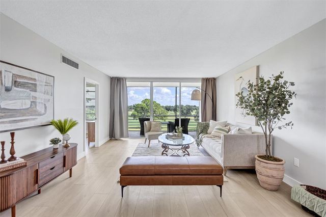 7461 W COUNTRY CLUB DRIVE N 408, Sarasota, FL 34243