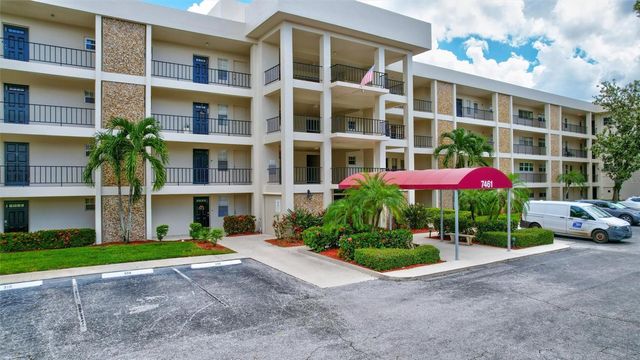7461 W COUNTRY CLUB DRIVE N 408, Sarasota, FL 34243