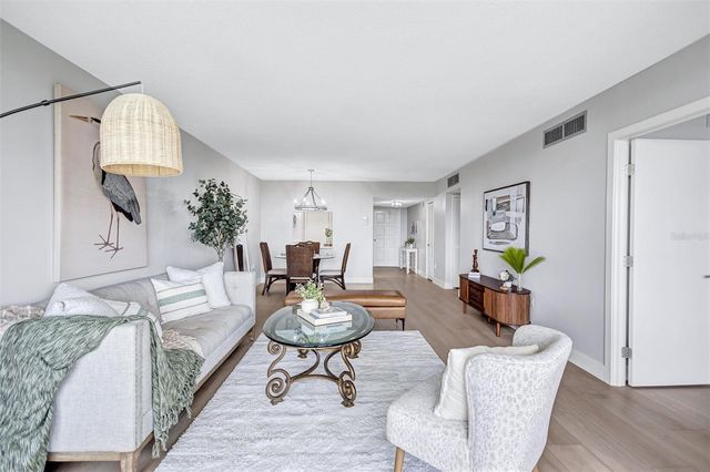 7461 W COUNTRY CLUB DRIVE N 408, Sarasota, FL 34243