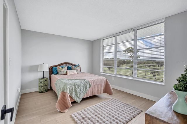 7461 W COUNTRY CLUB DRIVE N 408, Sarasota, FL 34243