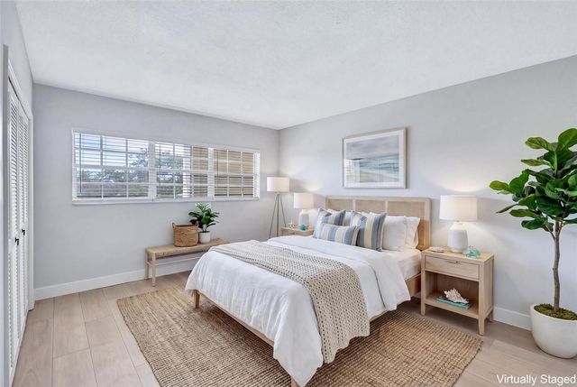 7461 W COUNTRY CLUB DRIVE N 408, Sarasota, FL 34243
