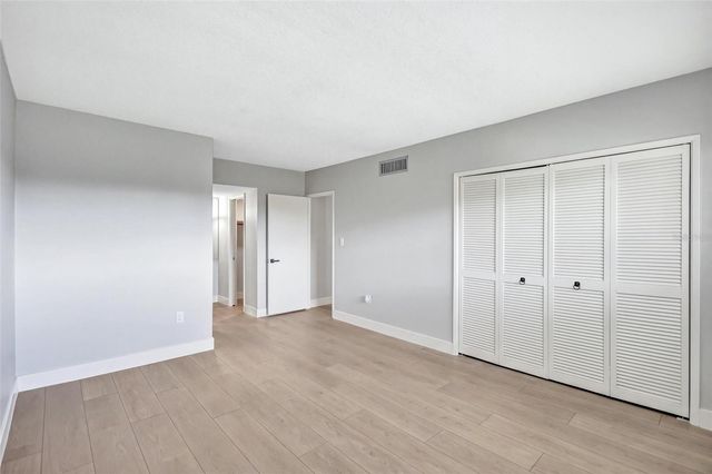 7461 W COUNTRY CLUB DRIVE N 408, Sarasota, FL 34243