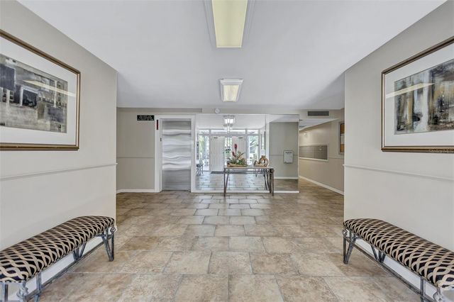7461 W COUNTRY CLUB DRIVE N 408, Sarasota, FL 34243