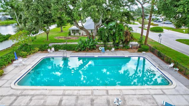 7461 W COUNTRY CLUB DRIVE N 408, Sarasota, FL 34243