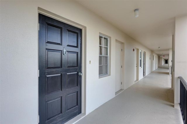 7461 W COUNTRY CLUB DRIVE N 408, Sarasota, FL 34243