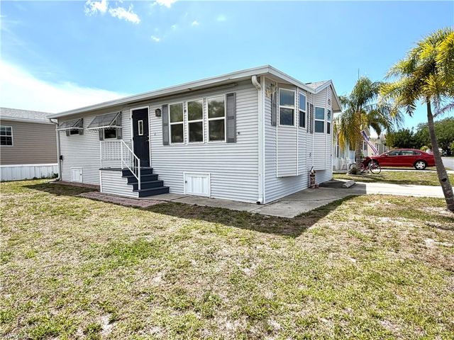4501 Robert E Lee BLVD E, Estero, FL 33928