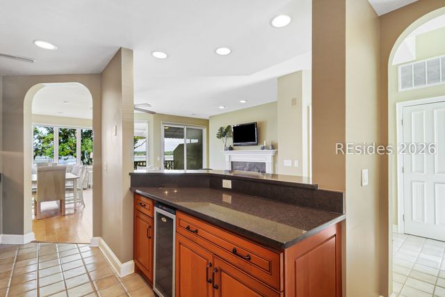 5 Newport Dr Apt 1206, Hilton Head Island, SC 29928