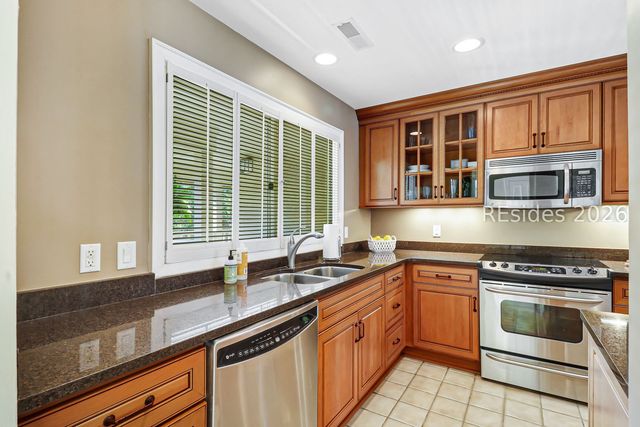 5 Newport Dr Apt 1206, Hilton Head Island, SC 29928