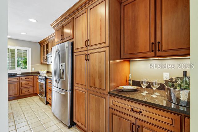 5 Newport Dr Apt 1206, Hilton Head Island, SC 29928