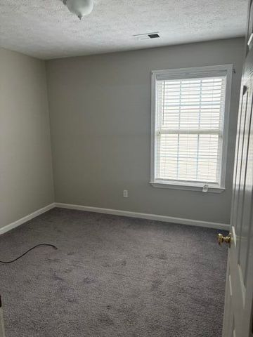 105 Charmac Road, Versailles, KY 40383