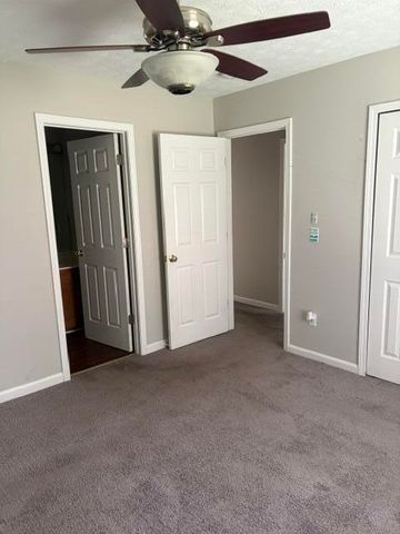 105 Charmac Road, Versailles, KY 40383